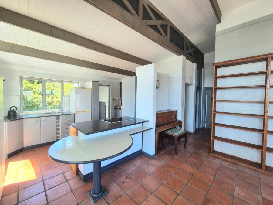5 Bedroom Property for Sale in Herolds Bay Western Cape